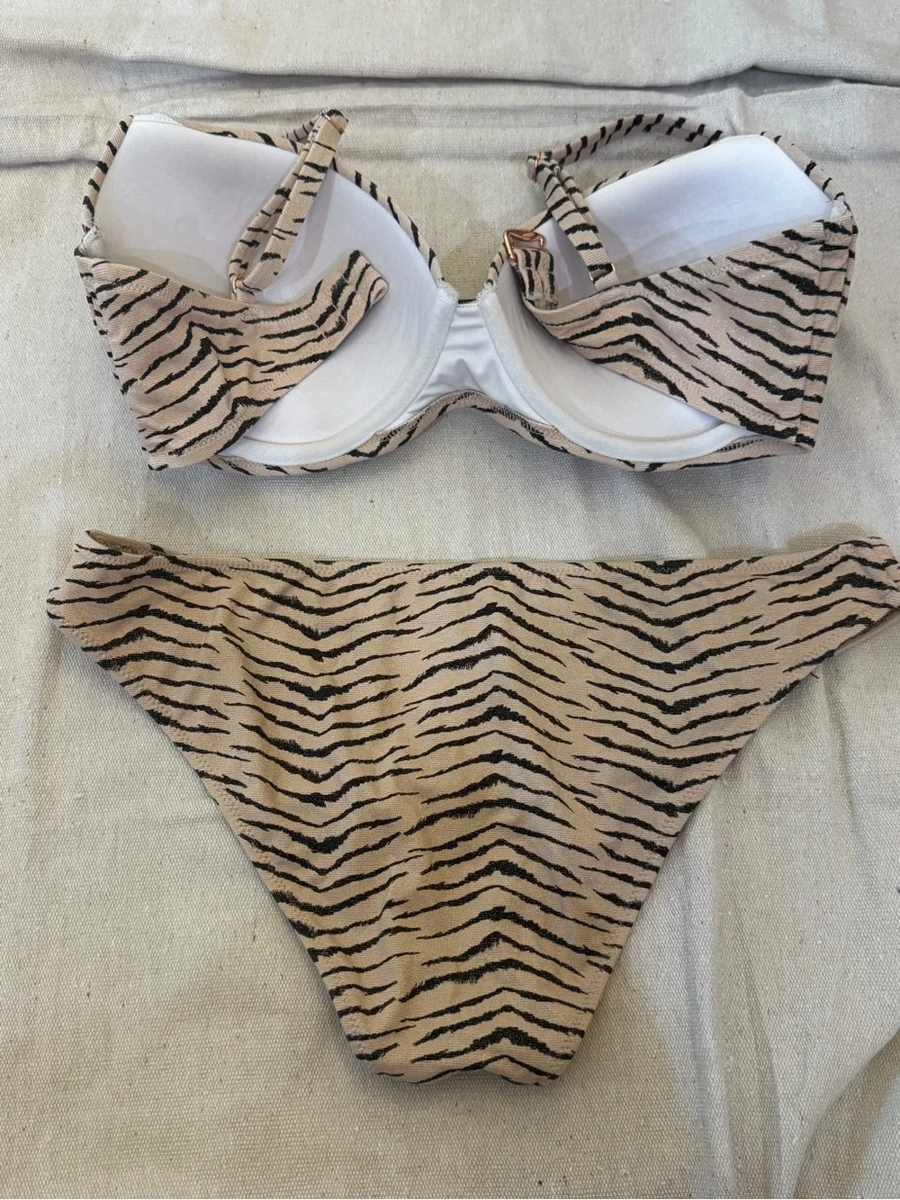 Shade & shore Tiger metallic shimmer stripe bikini set Med Bottom 36d Top